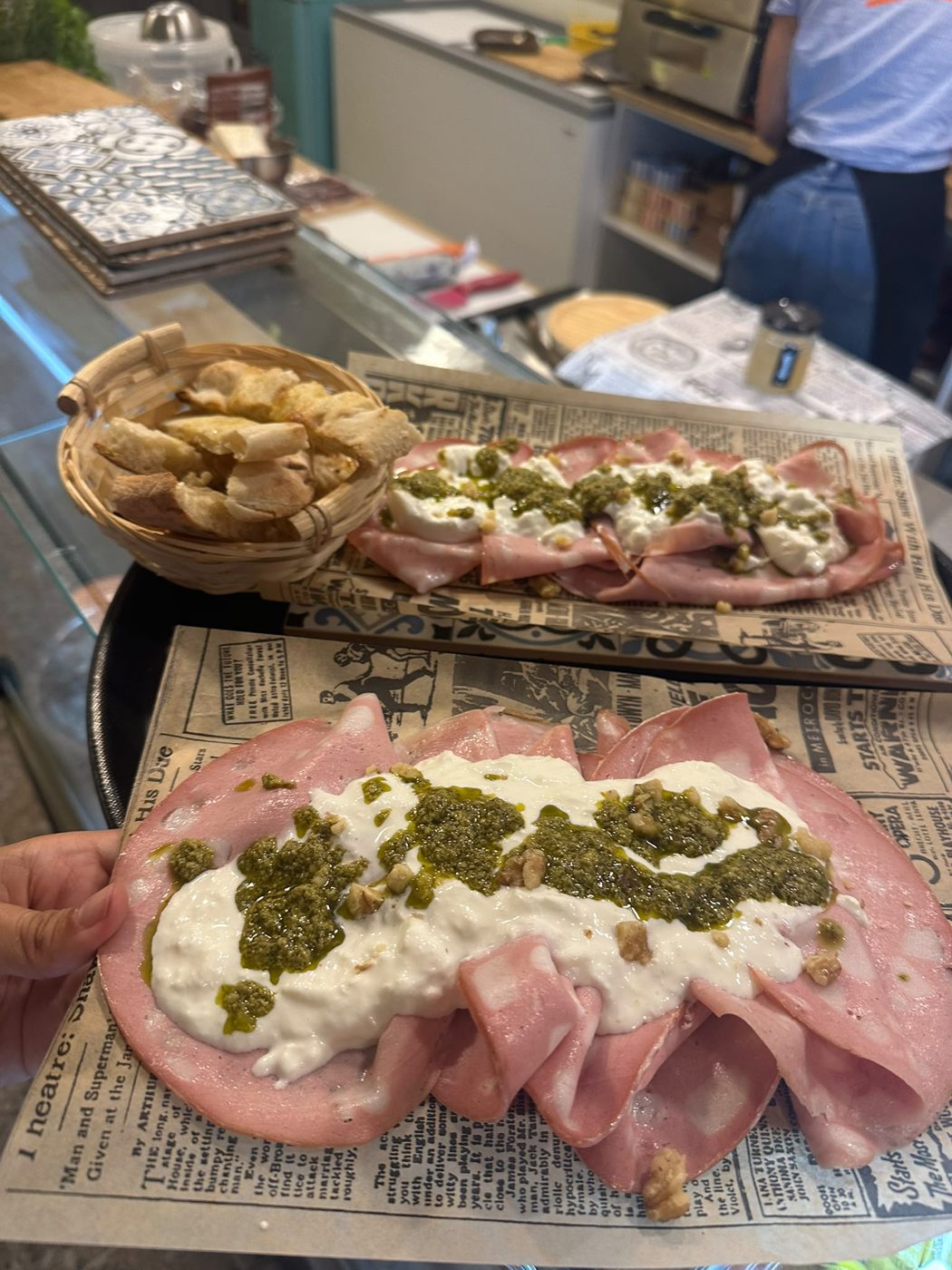 Mortadela di Bologna + burrata + pesto