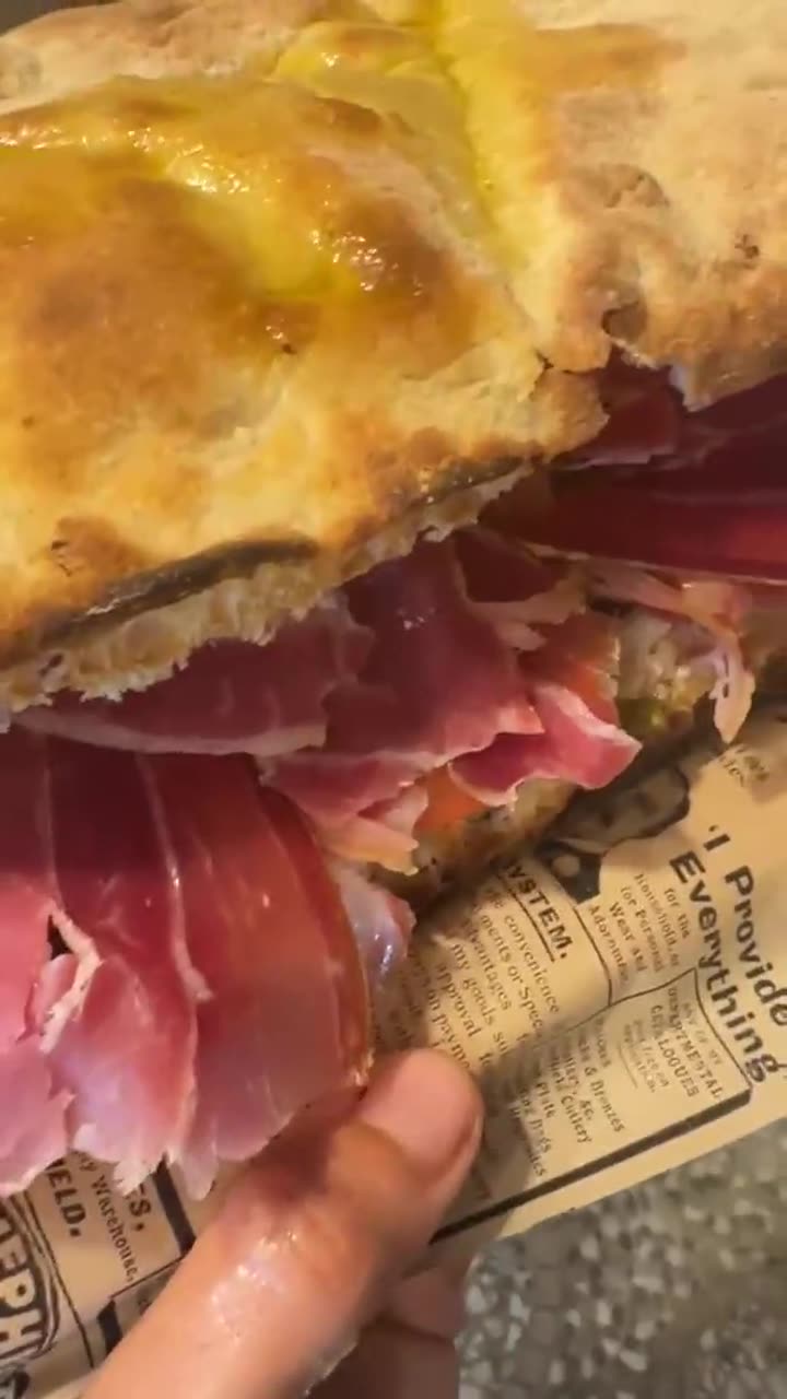 Focaccia recién hecha