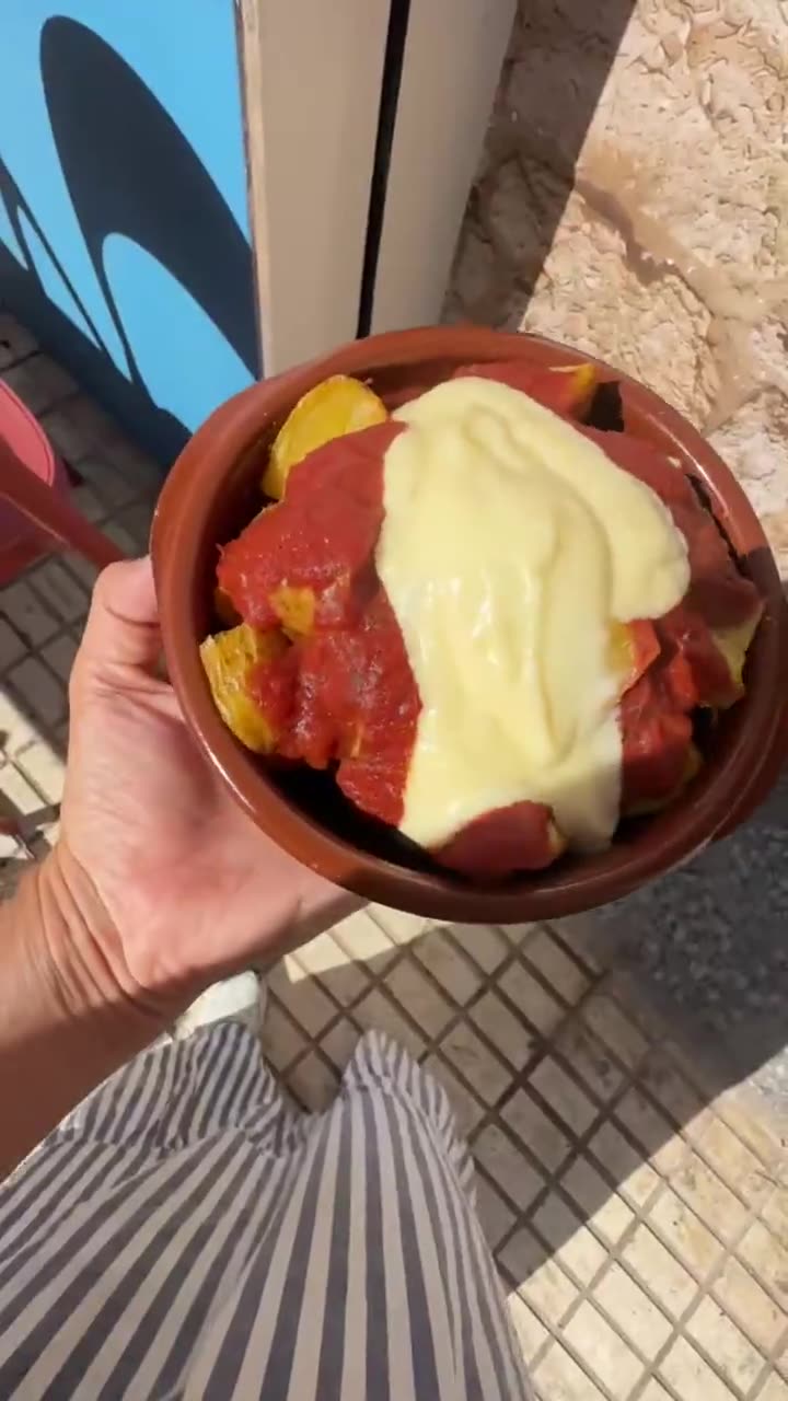 Patatas con alioli
