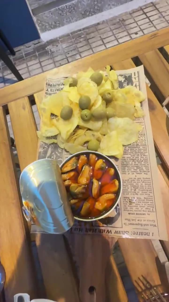 Lata con picos